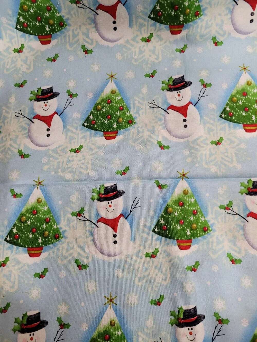 Holiday Snowman & Tree Theme Sewing Fabric Baum Textile Mills 2 Yards (1494)